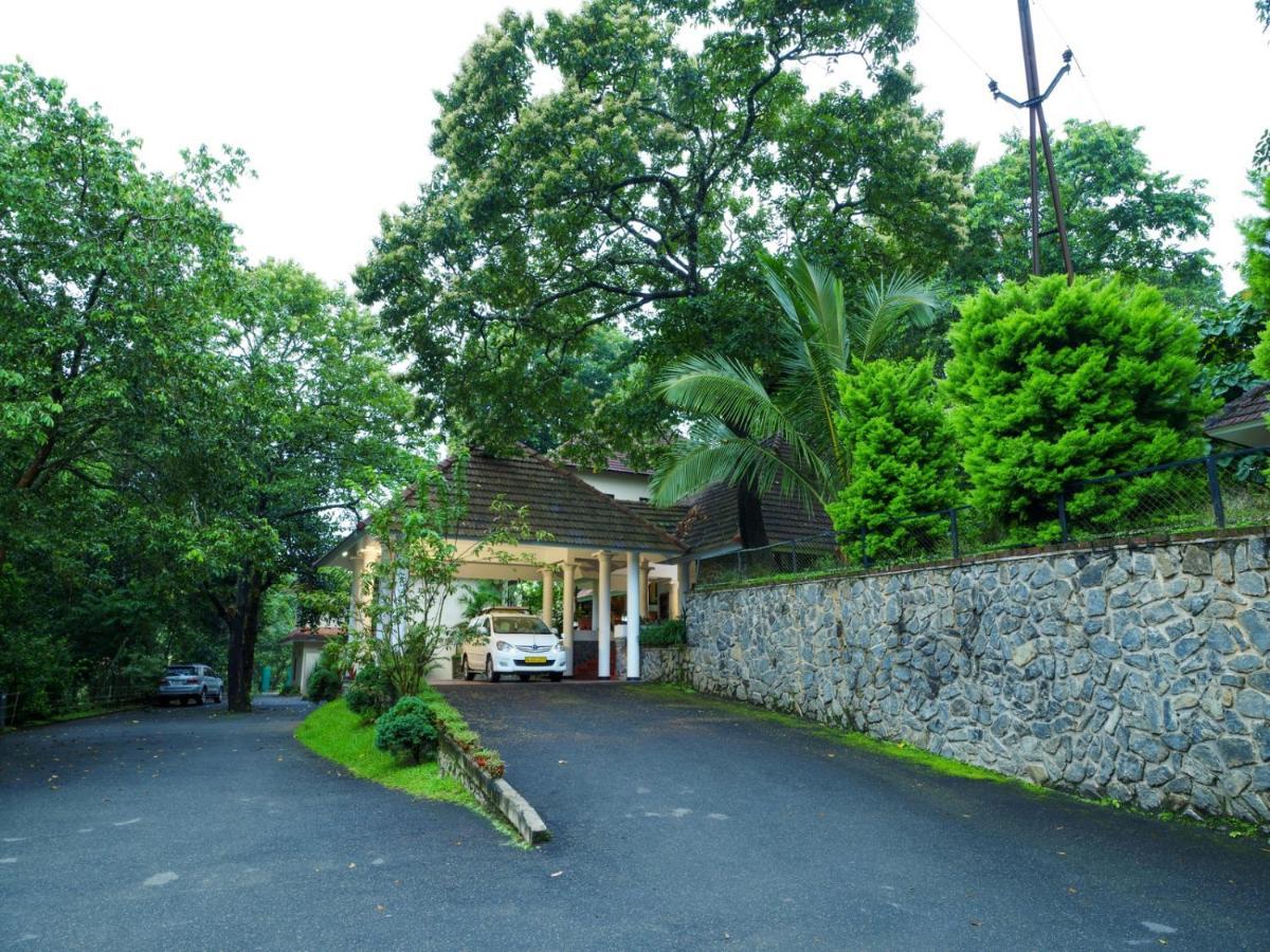 Hotel Treetop Текади Екстериор снимка