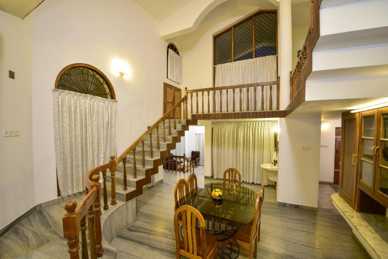Hotel Treetop Текади Екстериор снимка