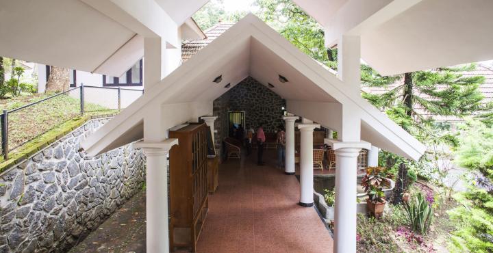 Hotel Treetop Текади Екстериор снимка