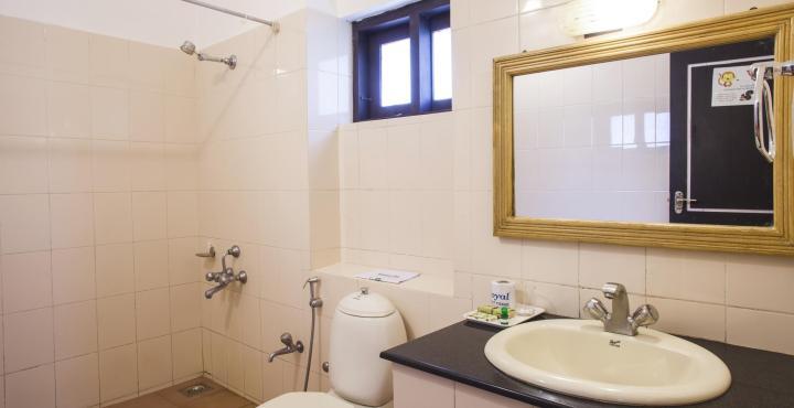 Hotel Treetop Текади Екстериор снимка