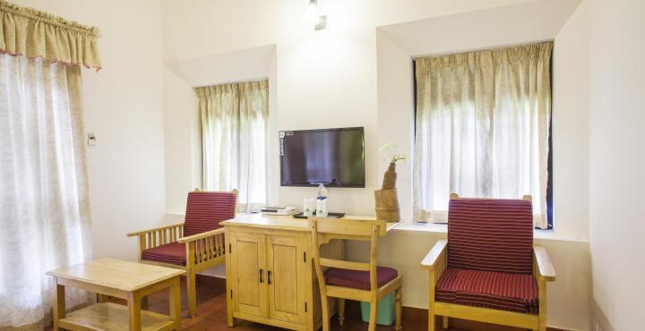 Hotel Treetop Текади Екстериор снимка