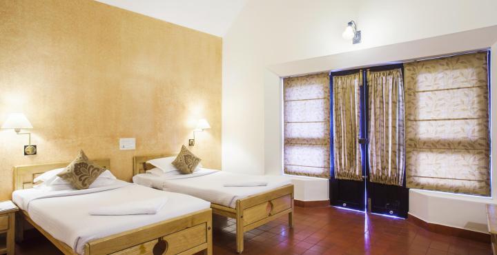 Hotel Treetop Текади Екстериор снимка