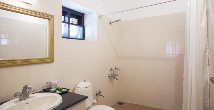 Hotel Treetop Текади Екстериор снимка